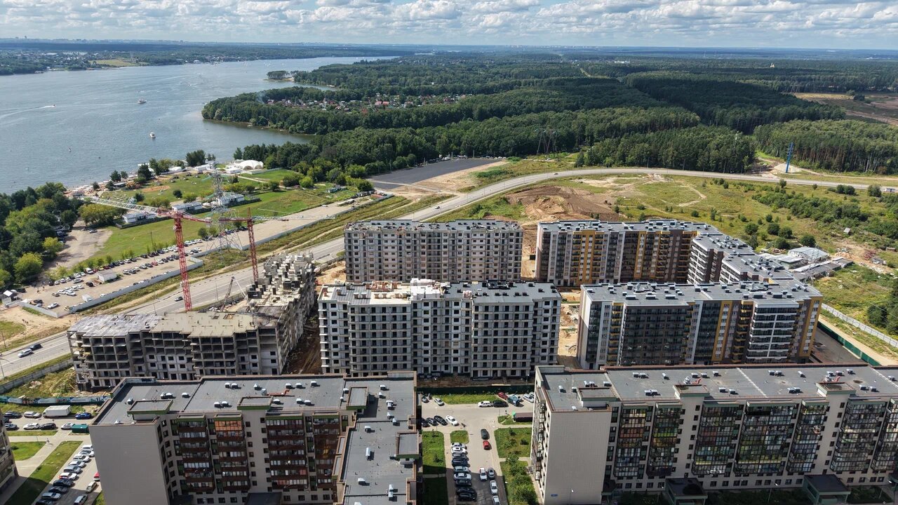 Корпуса и площадка следующей очереди