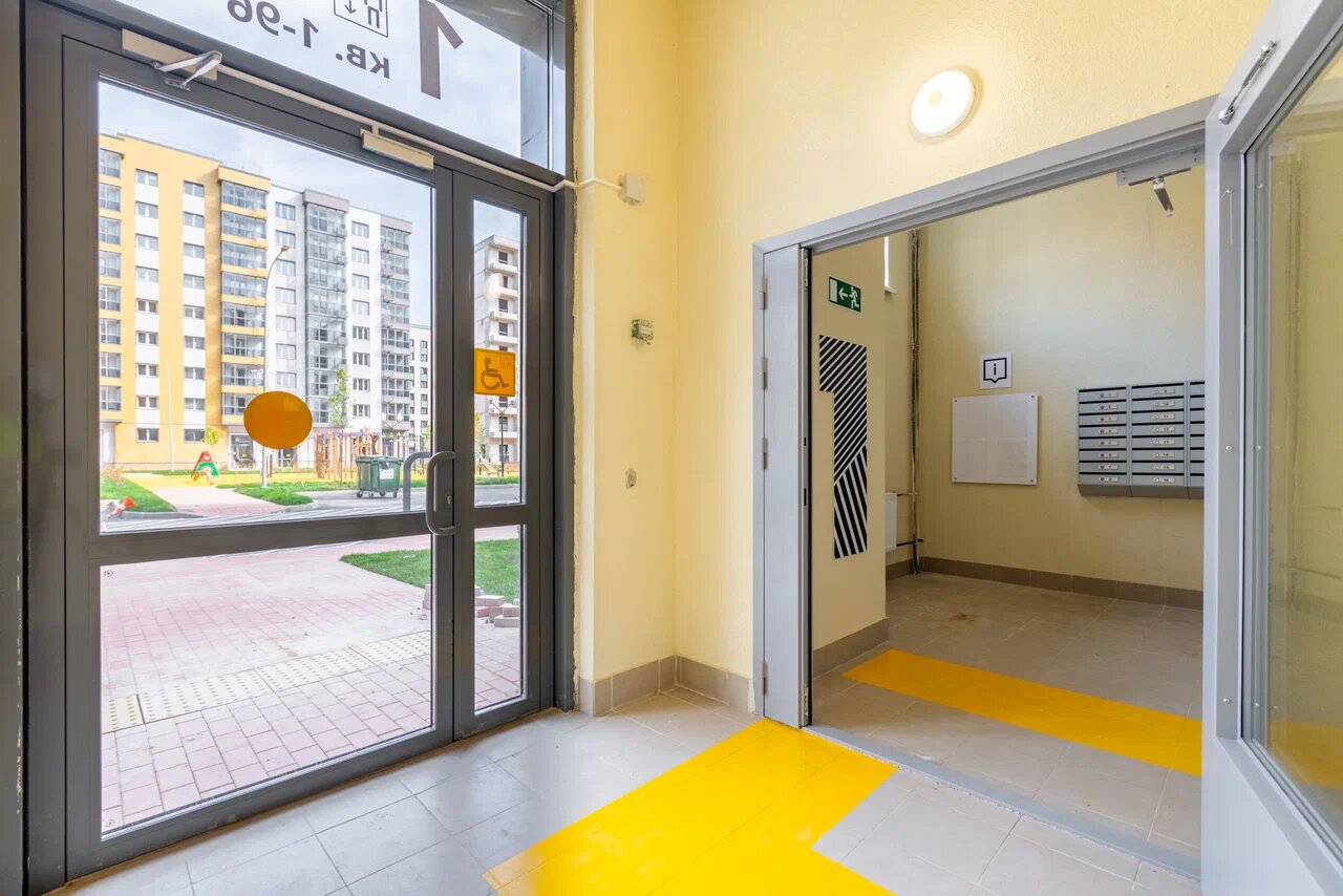 Входная группа изнутри